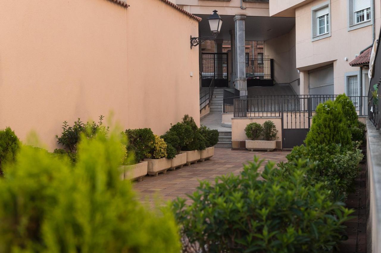 Panorama Atico Apartment Ávila Exterior photo